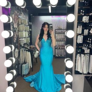 Jonathan Kayne 9213 Aqua Blue